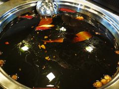 特色红锅-钢管厂歆瑞源油卤串串香(春熙路太古里店)