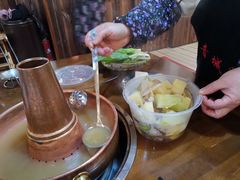 -岳记兴隆·青城腊排铜火锅(融创店)