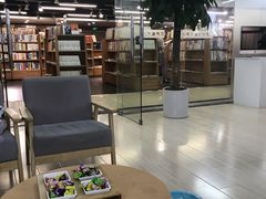-Apple Store苹果手机电脑售后维修中心(浦东店)