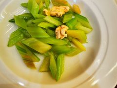 西芹炒虾仁-满汉楼(江畔店)