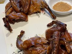 烤乳鸽-至尊鲨鱼·原烹海鲜·新浙菜(拱宸桥店)
