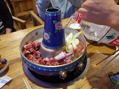 -毛辣果·贵州红酸汤牛肉火锅(西单店)