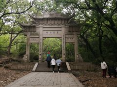 -灵岩山风景区
