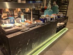 -广州万富希尔顿酒店·感趣自助餐厅·金秋蟹宴生蚝海鲜刺身烧烤