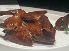 脆皮烧顶鸽-御宝轩(益丰·外滩源店)