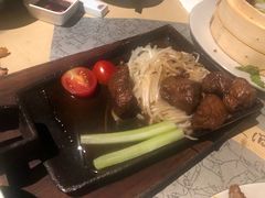 -穹六人间 people 6(岳阳路店)