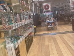 -VENCHI 闻绮(上海佛罗伦萨小镇店)
