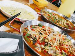 -邱金小炒·30 年盐帮江湖菜(自贡店)