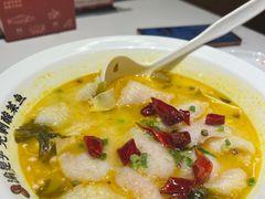 -渝是乎酸菜鱼(龙旗购物中心店)