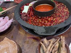 -黄潇洒老火锅(九眼桥宏济巷店)