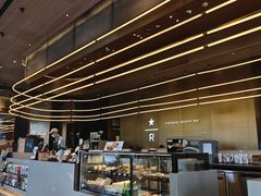 -星巴克臻选(上海虹桥新天地三店)