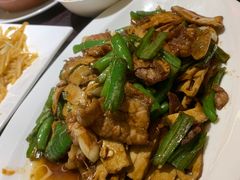 -小菜园新徽菜(镇江丹阳吾悦店)