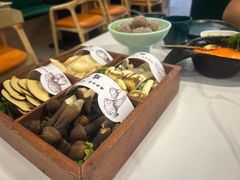 -椰子湾·海南火锅·糟粕醋·椰子鸡(正大广场店)