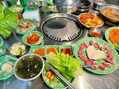 -欧巴炭烤肉오빠숯불구이(南京东路店)