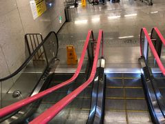 -红土地(地铁站)