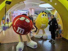 -m豆巧克力世界(上海世茂广场店)