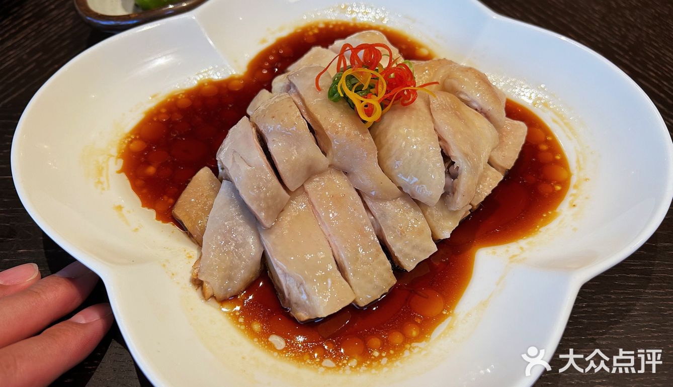 享受餐厅佳肴