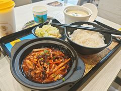 -老娘舅餐厅(黄龙体育中心店)