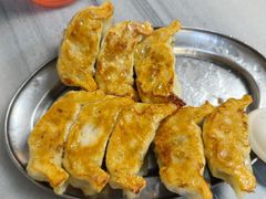 鲜肉韭菜煎饺-芬芳甜品(同福路店)