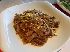 干炒牛河-馋遇江南·精致湖景雅宴(东方之门店)