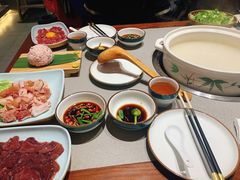 -四点金粥底火锅(沂州里店)