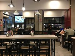 大堂-康师傅私房牛肉面(马泉营奥莱店)