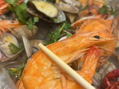 -老东镇啤酒屋海鲜加工·蒸汽海鲜·海鲜烧烤(台东店)