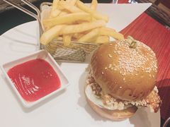 -WOLFGANG PUCK KITCHEN & BAR(迪士尼小镇店)