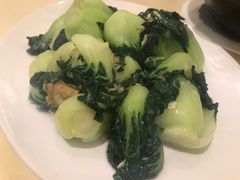 咸鱼炒白菜苗-镛记酒家