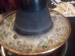 -楼外楼大刀肉传统火锅居(幸福街店)