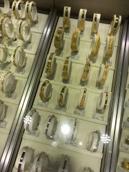 -周大福 CHOW TAI FOOK(新世界百货崇文店)