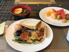 -苏州涵园假日酒店花园餐厅