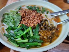 纯正云南小锅米线-遇见阿家村云南菜(魏公村店)