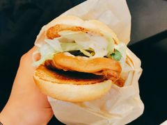 -麦当劳(百荣世贸商城店)