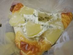 菠萝塔塔-BreadTalk面包新语·烘焙蛋糕(高德置地春广场店)
