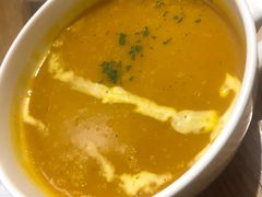 南瓜汤-HELLO 27 意面·沙拉·帕尼尼