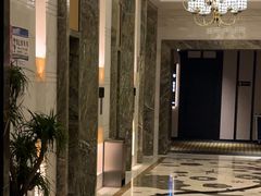 -万泊酒店(长沙五一广场国金中心店)