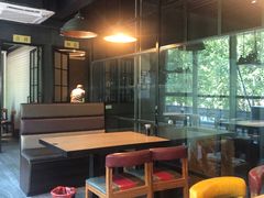 卡座-阿洪锅贴王(小吃城店)