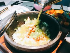 招牌小龙虾红汤泡饭-蜜桃花开·中西融合菜E&W(南长街店)