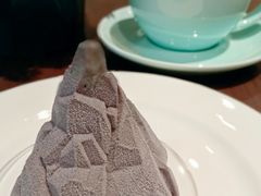 -Fridi Patisserie Cafe