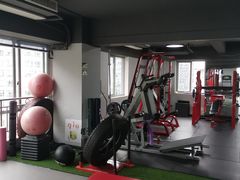 -越·健身工作室(华尔兹广场写字楼B栋店)