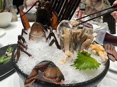 -红鼎豆捞·非遗鲍皇汤火锅(宝丰路店)