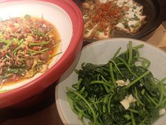 -屋里饭菜·湘菜馆(火车站店)