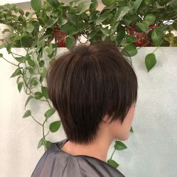-构想时尚发型会所
