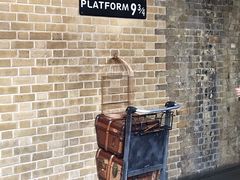 -九又四分之三站台哈利波特商店