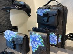 -MCM(比斯特上海购物村店)