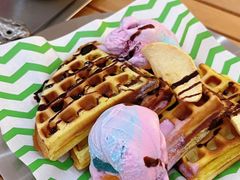 -浮漫咖啡(镜湖万达广场店)