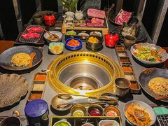 -铭牛烧肉·和牛海鲜自助(高新月牙湖店)