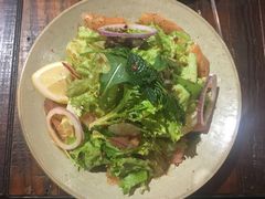 苏格兰烟熏香草三文鱼蔬菜色拉-MIKAKU(万达广场上海宝山店)