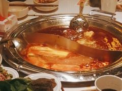 -老房老舍重庆火锅(假日城市店)